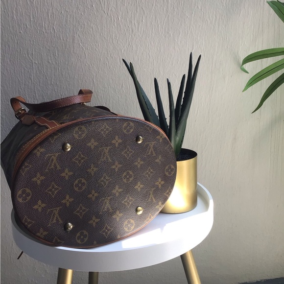 Auth Louis Vuitton Monogram Bucket GM Large - Picture 5 of 12
